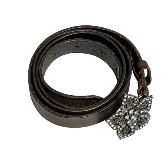 HOLT RENFREW Rhinestones Floral Leather Belt - Picture 2 of 7